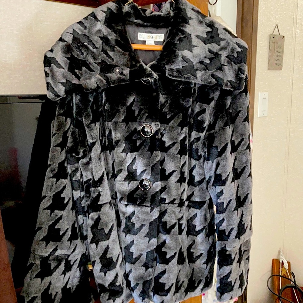 Coat, never worn